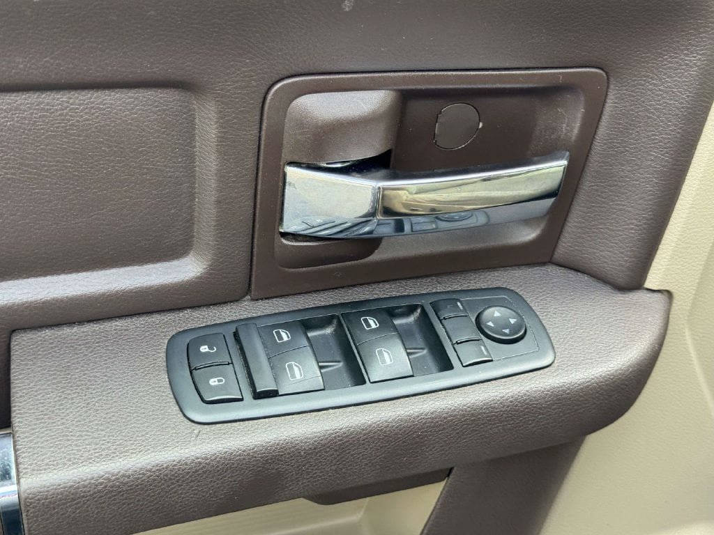 Used 2009 Dodge Ram 1500 Truck SLT w/ Popular Equipment Group AWD/4WD image 17