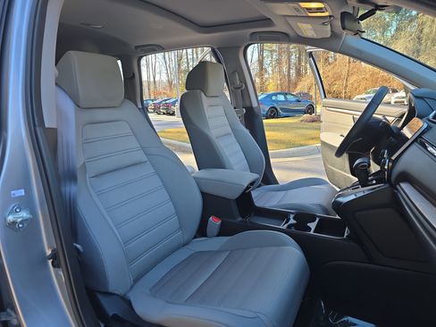 Used 2021 Honda CR-V EX image 10