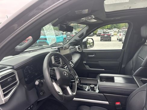 Used 2023 Toyota Tundra Platinum AWD/4WD image 37