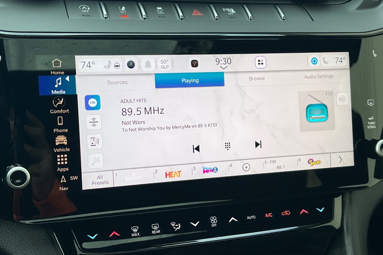 New 2026 Jeep Grand Cherokee Altitude AWD/4WD image 21