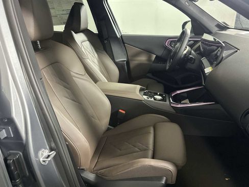 Used 2025 BMW X3 xDrive30i w/ Convenience Package image 18