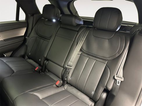New 2026 Land Rover Range Rover Sport SE image 13