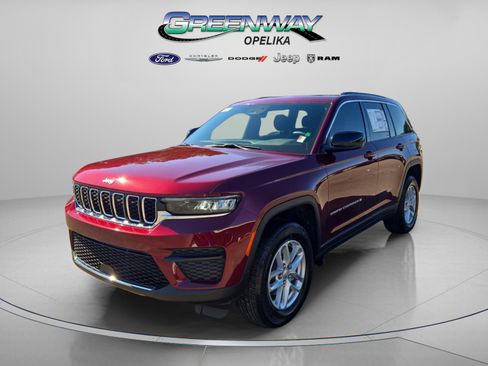New 2025 Jeep Grand Cherokee Laredo X image 3