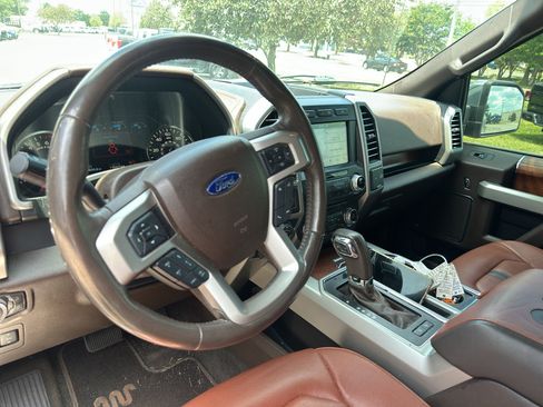Used 2018 Ford F150 King Ranch w/ Equipment Group 601A Luxury AWD/4WD image 23