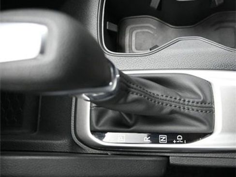 Used 2024 Nissan Frontier S image 16