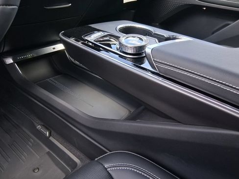 New 2026 Cadillac Lyriq Sport w/ LPO, ONYX Package RWD image 18