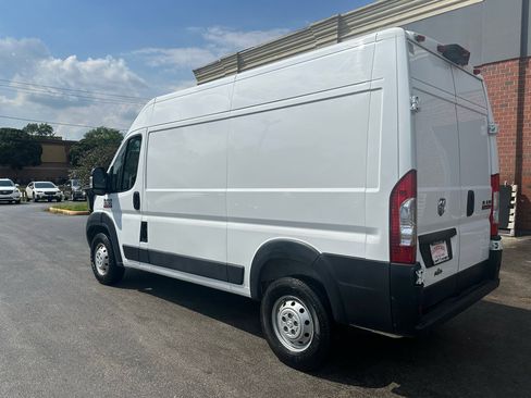 Used 2020 RAM ProMaster 1500 FWD image 4