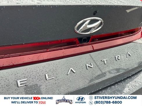 Certified 2023 Hyundai Elantra SEL w/ Preferred Accessory Package image 14