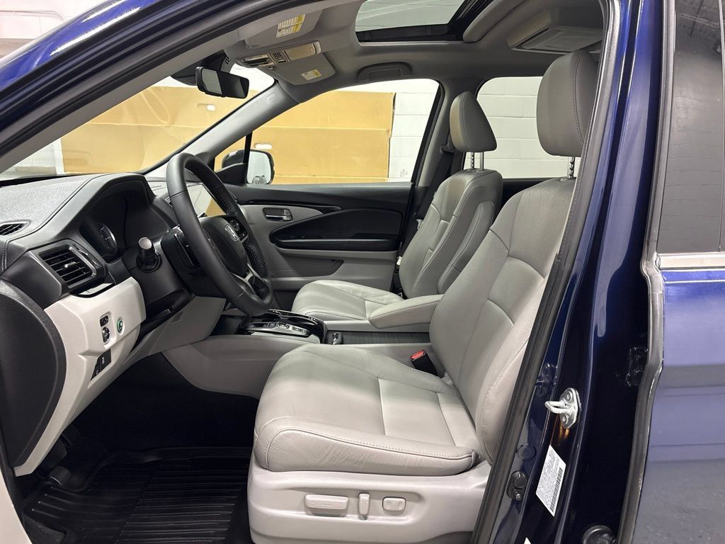 Used 2022 Honda Pilot Touring image 15
