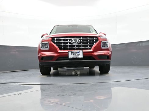 Certified 2023 Hyundai Venue SEL FWD image 27