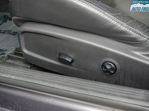 Used 2014 Dodge Challenger SRT8 w/ Harman/Kardon Audio Group image 11