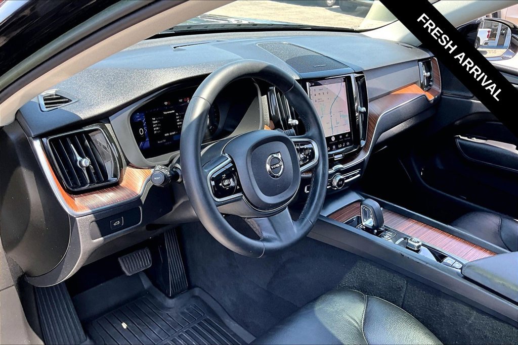 Used 2023 Volvo XC60 B5 Plus w/ Protection Package Premier FWD image 11
