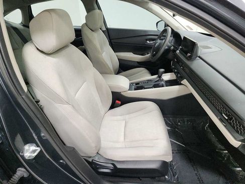 Used 2024 Honda Accord EX image 29