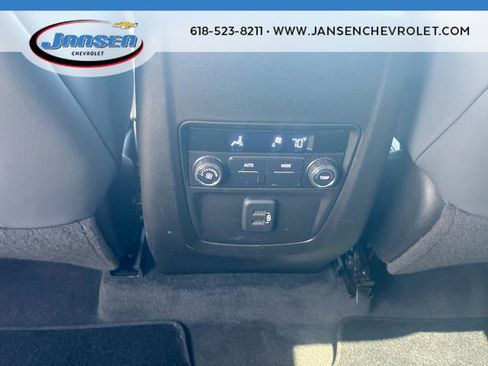 Used 2020 Buick Enclave Essence FWD image 20