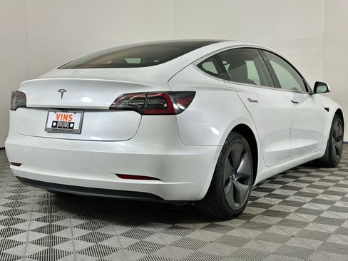 Used 2020 Tesla Model 3 Standard Range Plus image 4