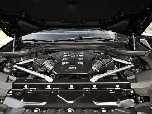 Certified 2026 BMW X5 M60i w/ Parking Assistance Package image 31