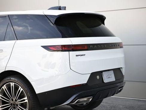 New 2026 Land Rover Range Rover Sport SE AWD/4WD image 9