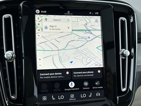 New 2026 Volvo XC40 B5 Plus image 16