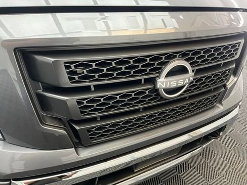 Used 2024 Nissan Titan SV AWD/4WD image 20