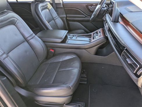 Used 2024 Lincoln Aviator Reserve image 22
