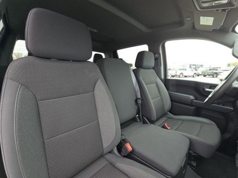 Used 2025 Chevrolet Silverado 2500 Custom w/ Custom Value Package image 20