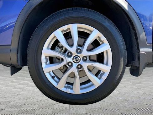 Used 2022 Nissan Rogue Sport SV image 21