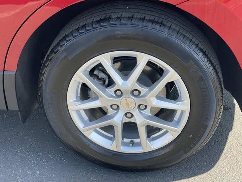 Used 2024 Chevrolet Equinox LT image 6