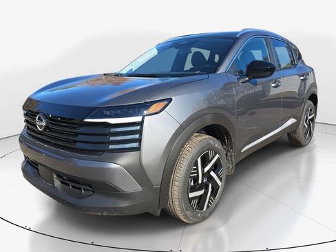 New 2026 Nissan Kicks SV w/ SV Premium Package image 5