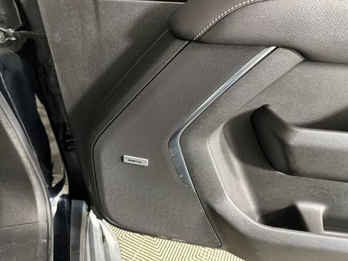 Used 2021 GMC Yukon SLT w/ SLT Premium Package AWD/4WD image 29