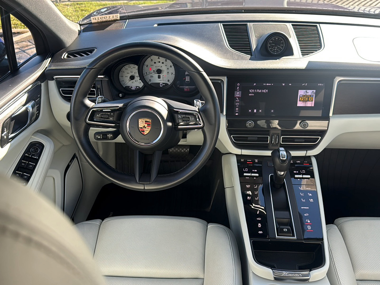 Used 2023 Porsche Macan GTS AWD/4WD image 13