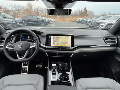 New 2026 Volkswagen Atlas Cross Sport SEL R-Line image 10