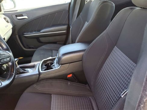 Used 2023 Dodge Charger SXT image 10
