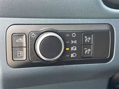 New 2025 Ford Maverick XL image 12