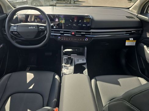 New 2026 Kia Sportage EX FWD image 13