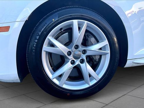 Used 2018 Audi A4 2.0T Premium image 10