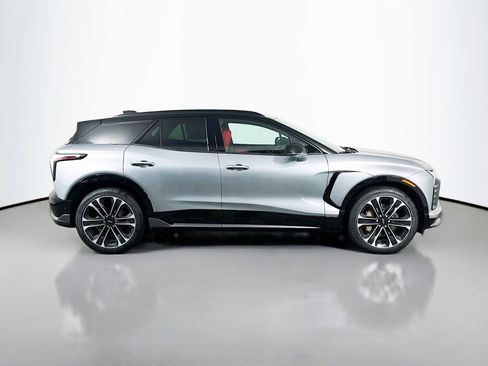 New 2026 Chevrolet Blazer EV SS image 4