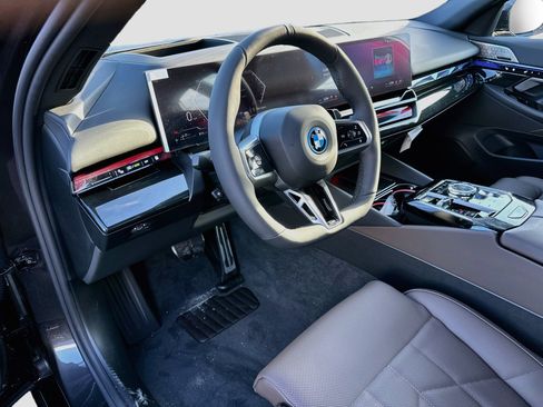 New 2027 BMW 550e xDrive w/ Executive Package AWD/4WD image 5
