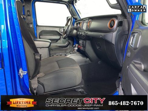 Used 2023 Jeep Gladiator Mojave w/ Trailer Tow Package image 34