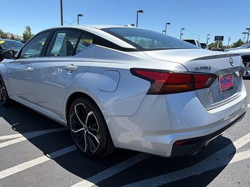 Used 2024 Nissan Altima 2.5 SR FWD image 5