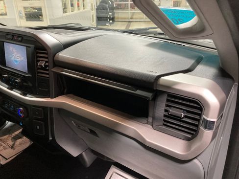 Used 2023 Ford F150 XLT image 5