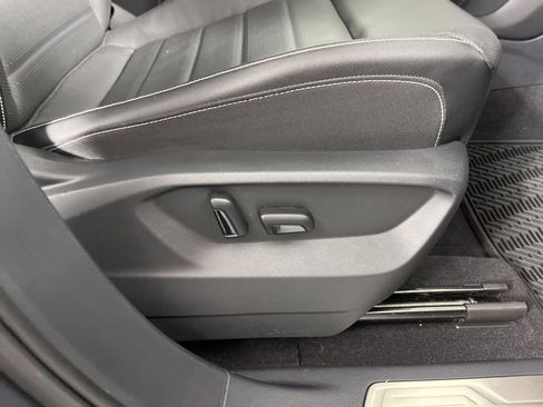 Used 2024 Volkswagen Atlas SEL image 8