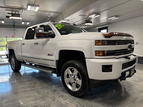 Used 2016 Chevrolet Silverado 2500 LTZ w/ Duramax Plus Package AWD/4WD image 2