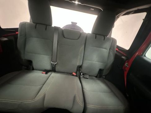 Used 2024 Jeep Wrangler Willys image 24