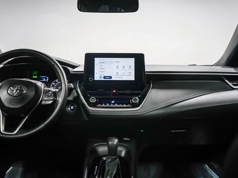 Used 2024 Toyota Corolla SE w/ SE Premium Package image 13