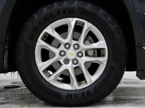 Used 2018 Chevrolet Traverse LT image 9