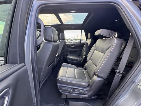 Used 2021 Chevrolet Tahoe Premier w/ Premium Package RWD image 13