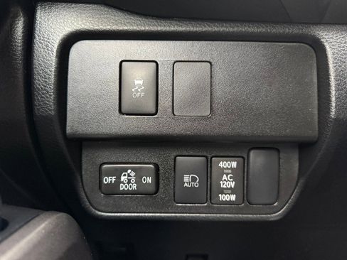 Used 2022 Toyota Tacoma TRD Sport image 25