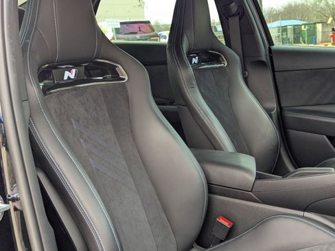 Used 2022 Hyundai Elantra N image 30