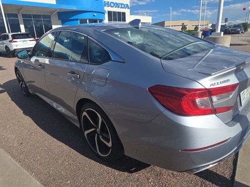 Used 2018 Honda Accord Sport image 7