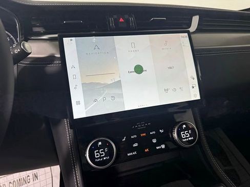 Certified 2026 Jaguar F-PACE R-Dynamic S AWD/4WD image 19